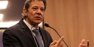 Leia mais sobre o artigo Haddad prevê queda dos juros “em breve” e 2026 “muito melhor”