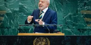 Leia mais sobre o artigo Lula diz que regulação de big techs evita “terra sem lei” na internet