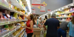 Leia mais sobre o artigo Mercado financeiro reduz previsão da inflação para 4,85% em 2025