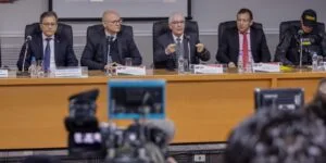 Leia mais sobre o artigo PCC usa postos e motéis para lavagem de dinheiro, aponta operação