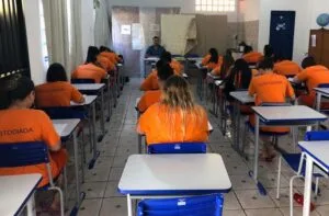 Leia mais sobre o artigo Quase 3,8 mil custodiados da Agepen fazem provas do Encceja Prisional em Mato Grosso do Sul