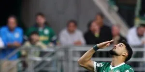 Leia mais sobre o artigo Brasileiro: Palmeiras vence Vasco em casa para assumir vice-liderança