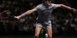 João Fonseca vence Shapovalov na estreia do Masters 1000 de Paris 7 Leia mais sobre o artigo João Fonseca vence Shapovalov na estreia do Masters 1000 de Paris