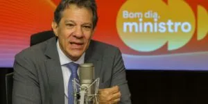Tarifaço prejudicou mais que beneficiou população dos EUA, diz Haddad 4 Leia mais sobre o artigo Tarifaço prejudicou mais que beneficiou população dos EUA, diz Haddad