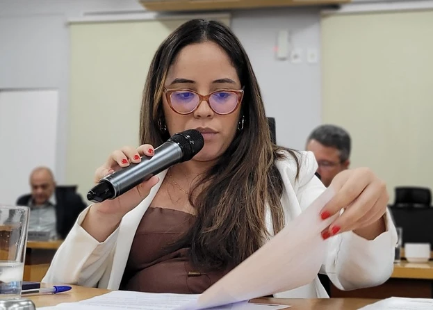 Leia mais sobre o artigo Vereadora solicita bebedouro e climatização em UBS do Jardim dos Estados
