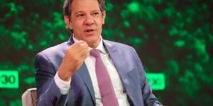Leia mais sobre o artigo Haddad: texto de Derrite trava investigações de máfia de combustíveis