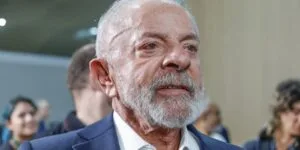Leia mais sobre o artigo Lula presta solidariedade a famílias de vítimas de tornado no Paraná
