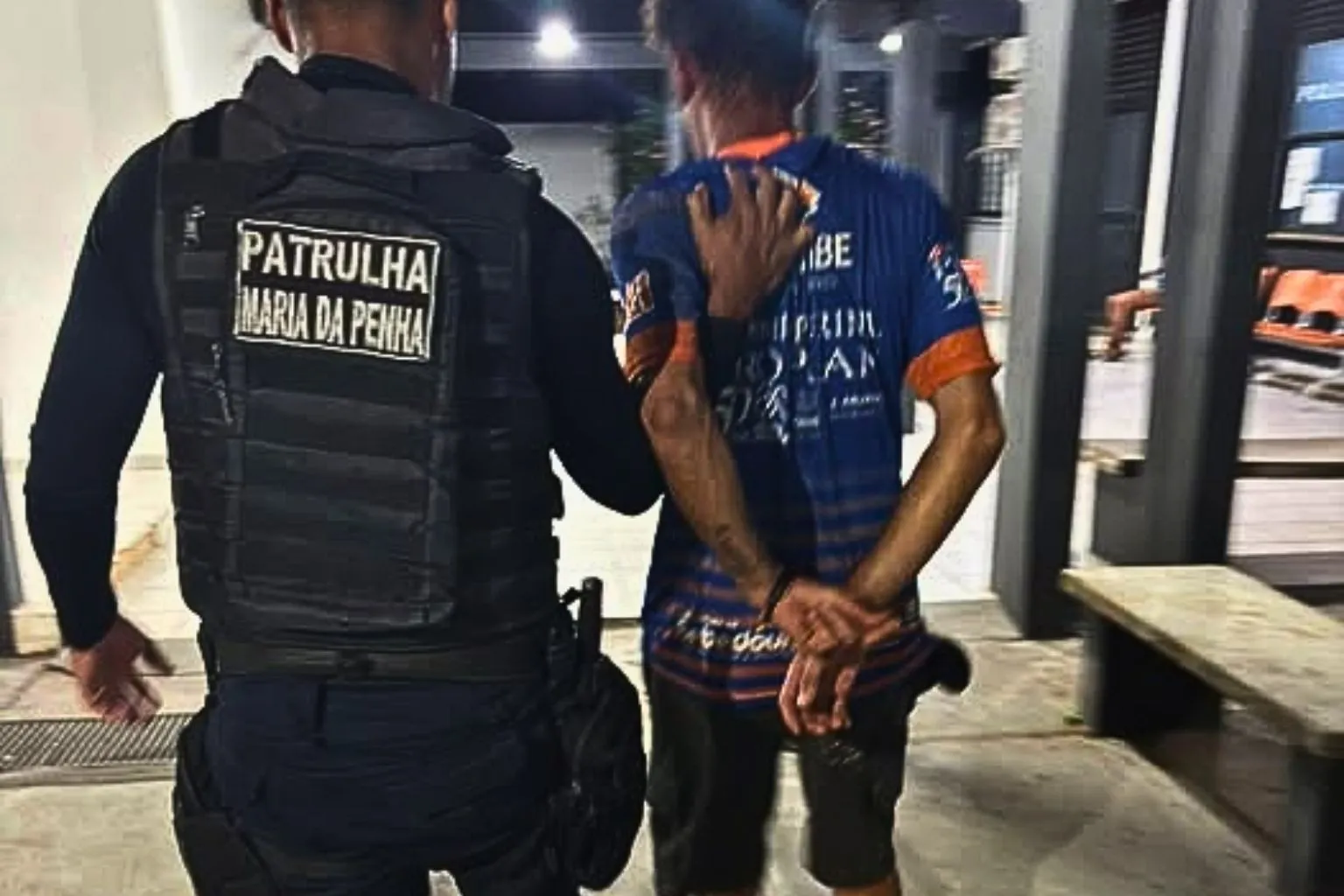 Leia mais sobre o artigo Homem é preso em Corumbá por descumprir medida protetiva e ameaçar ex-companheira