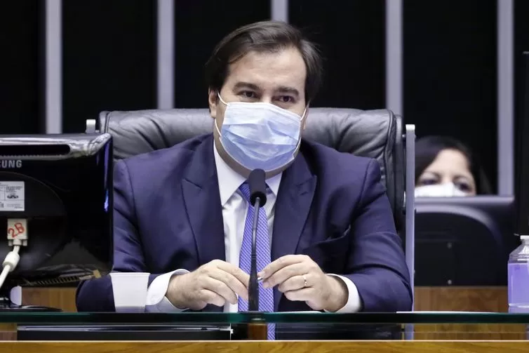 No momento, você está visualizando Maia descarta prorrogar estado de calamidade